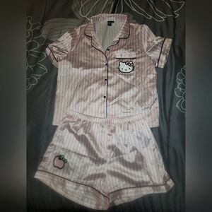 Hello Kitty Pajama Set L. Pink